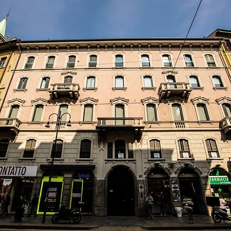 Torino48 Guesthouse Milan Bagian luar foto