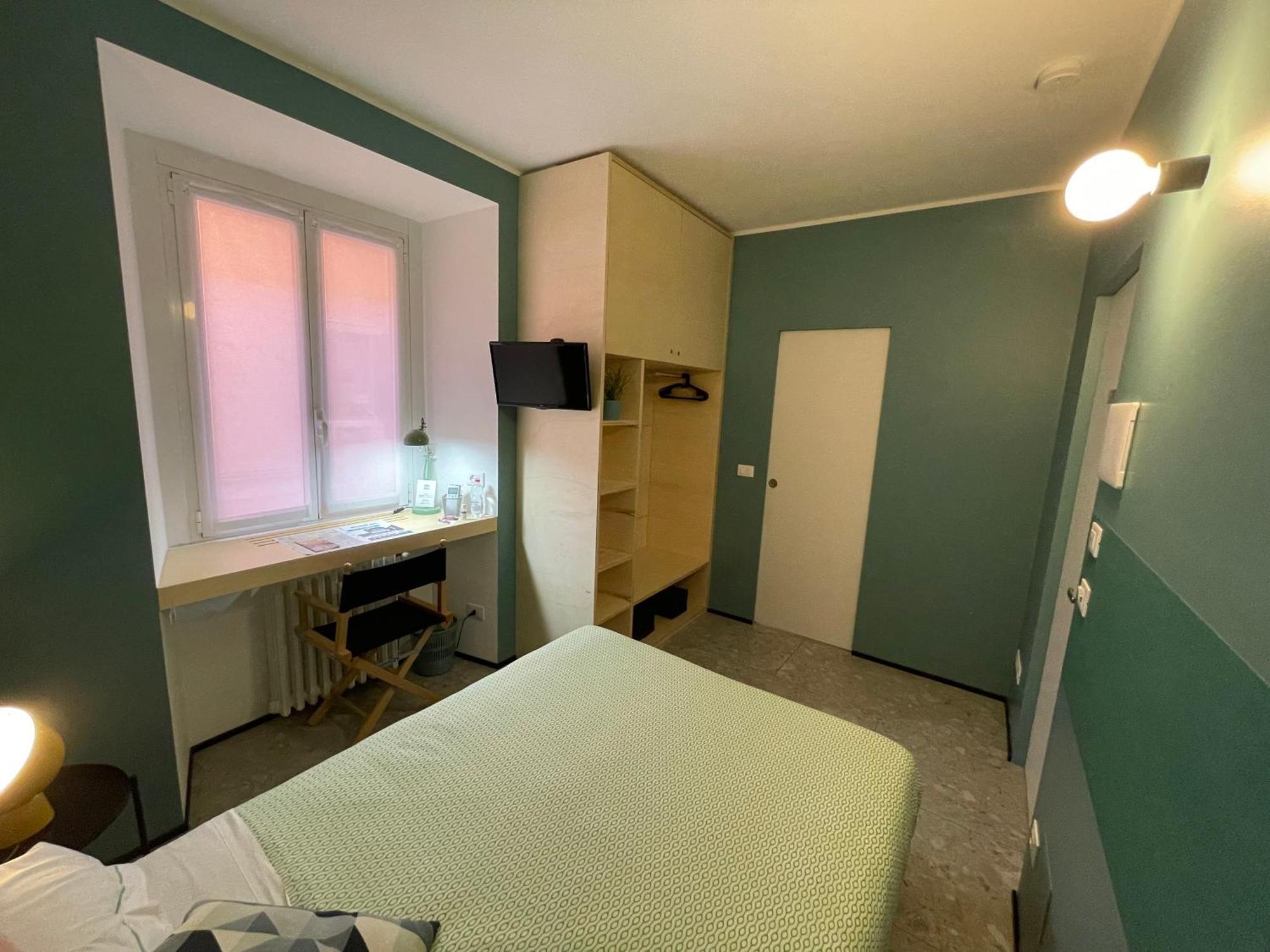 Torino48 Guesthouse Milan Bagian luar foto